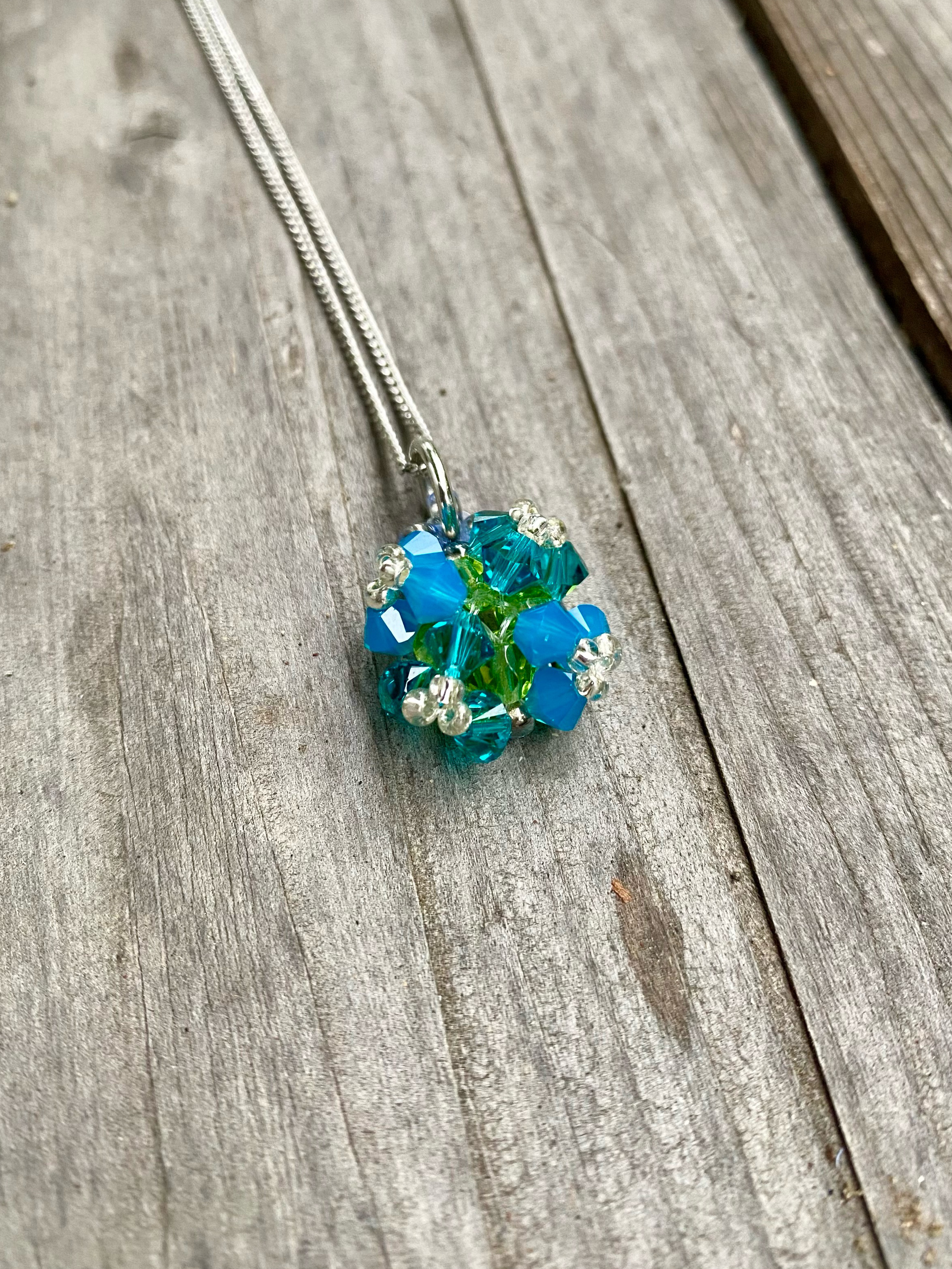 SWAROVSKI　スワロフスキー　フラワー　花　ブローチ　シルバー　ブルー