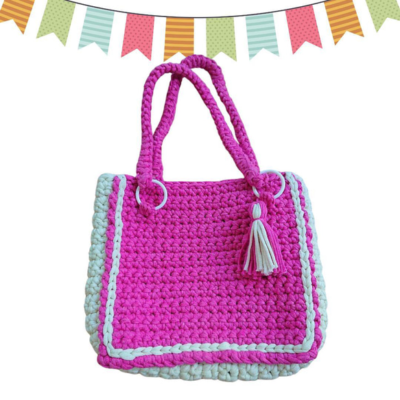 かぎ針編トートバッグ ピンク＆ホワイト タッセル付き♪ トートバッグ  