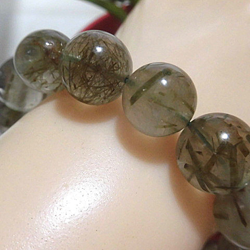 グリーンルチル*13mm*天然石ブレス グリーンルチルクォーツ大玉約13mm満タン透明度無し天然石ブレスレット