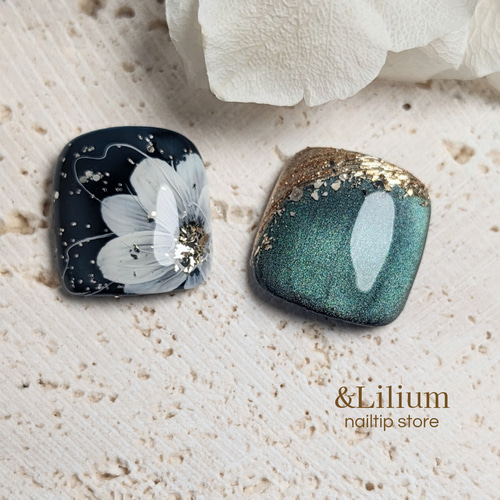 フットネイル】【親指のみ】くすみブルーのフラワーアートネイル