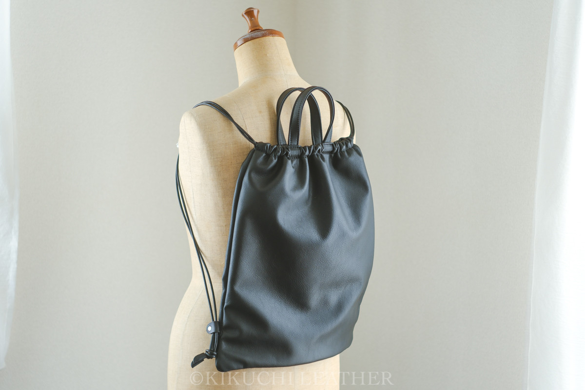 【HYKE】ＬＥＡＴＨＥＲ　ＫＮＡＰＳＡＣＫ　ナップサック　レザー