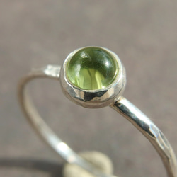 ペリドット一粒リング 【silver】 4㎜ カボション 8月の誕生石 指輪