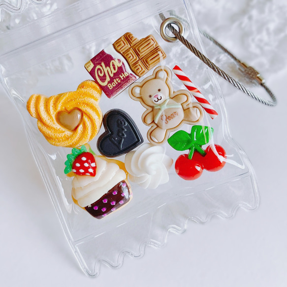 レッド系 キャンディーバッグのバッグチャーム フェイクスイーツ