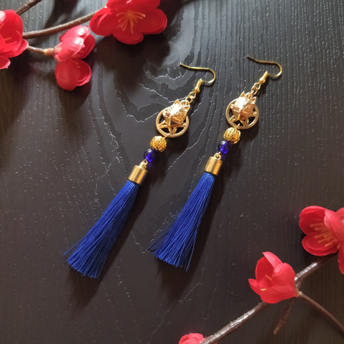 サブカル】狐面とタッセルのピアス(イヤリング)（青）【チャイナ【中華