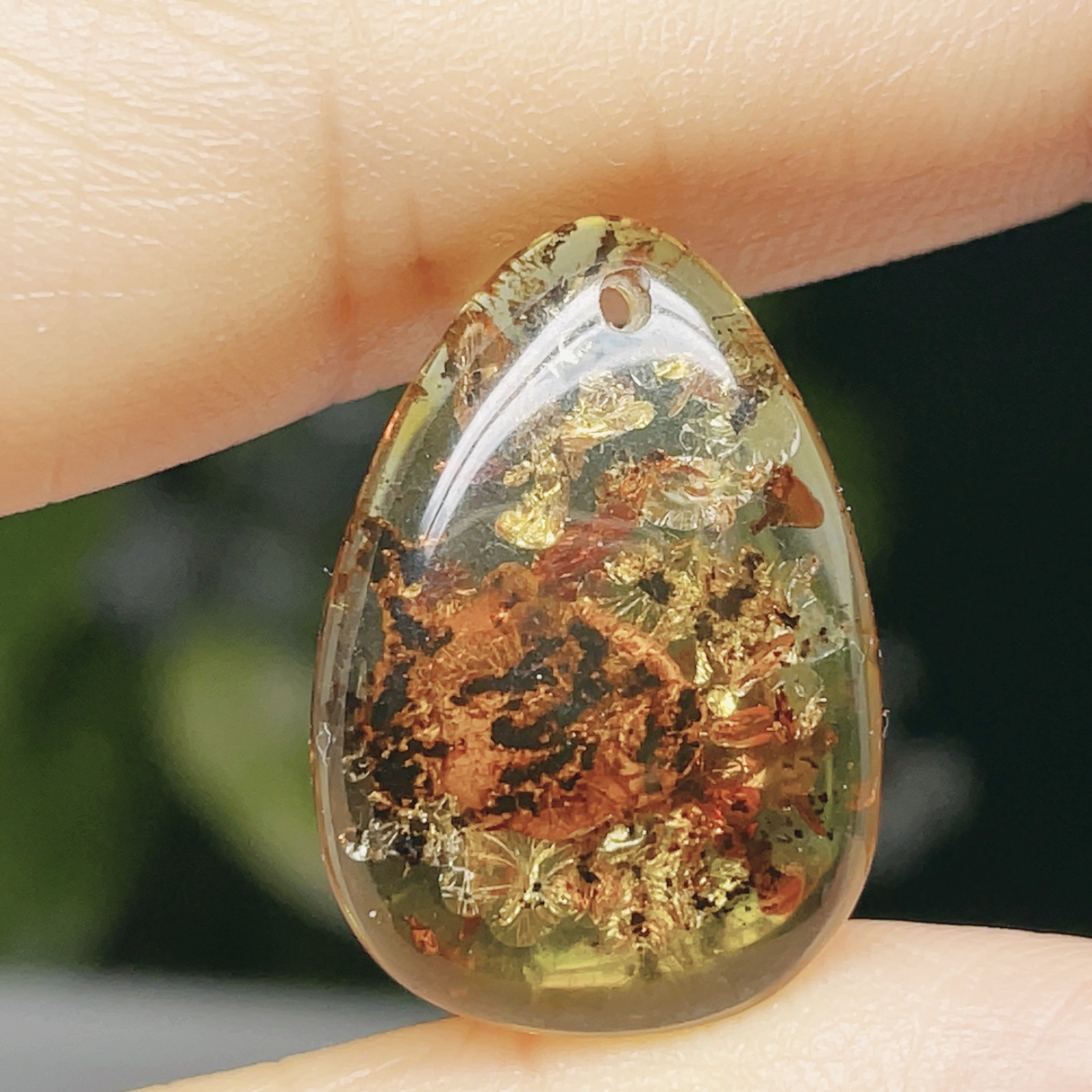 天然琥珀　アンバー　ペンダントトップ　ペンダント【超美品】  92