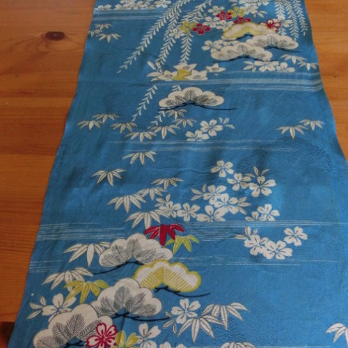 古布*正絹紋錦紗縮緬*水色に柳・桜*33x143cm*はぎれ 古布*正絹紋錦紗縮緬*水色に柳・桜*33x143cm*はぎれ