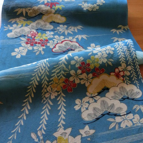 古布*正絹紋錦紗縮緬*水色に柳・桜*33x143cm*はぎれ 古布*正絹紋錦紗縮緬*水色に柳・桜*33x143cm*はぎれ