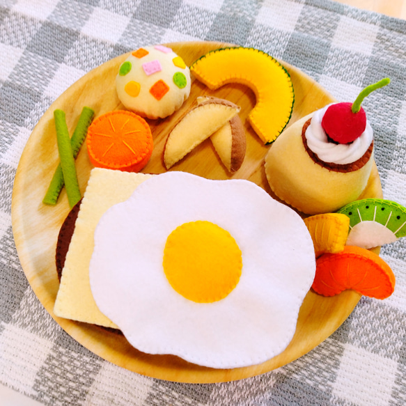 【ハンドメイドぬいぐるみ】ポテサラ・ハム【ランダム】 ハンドメイドぬいぐるみ】ポテサラ・ハム【ランダム】