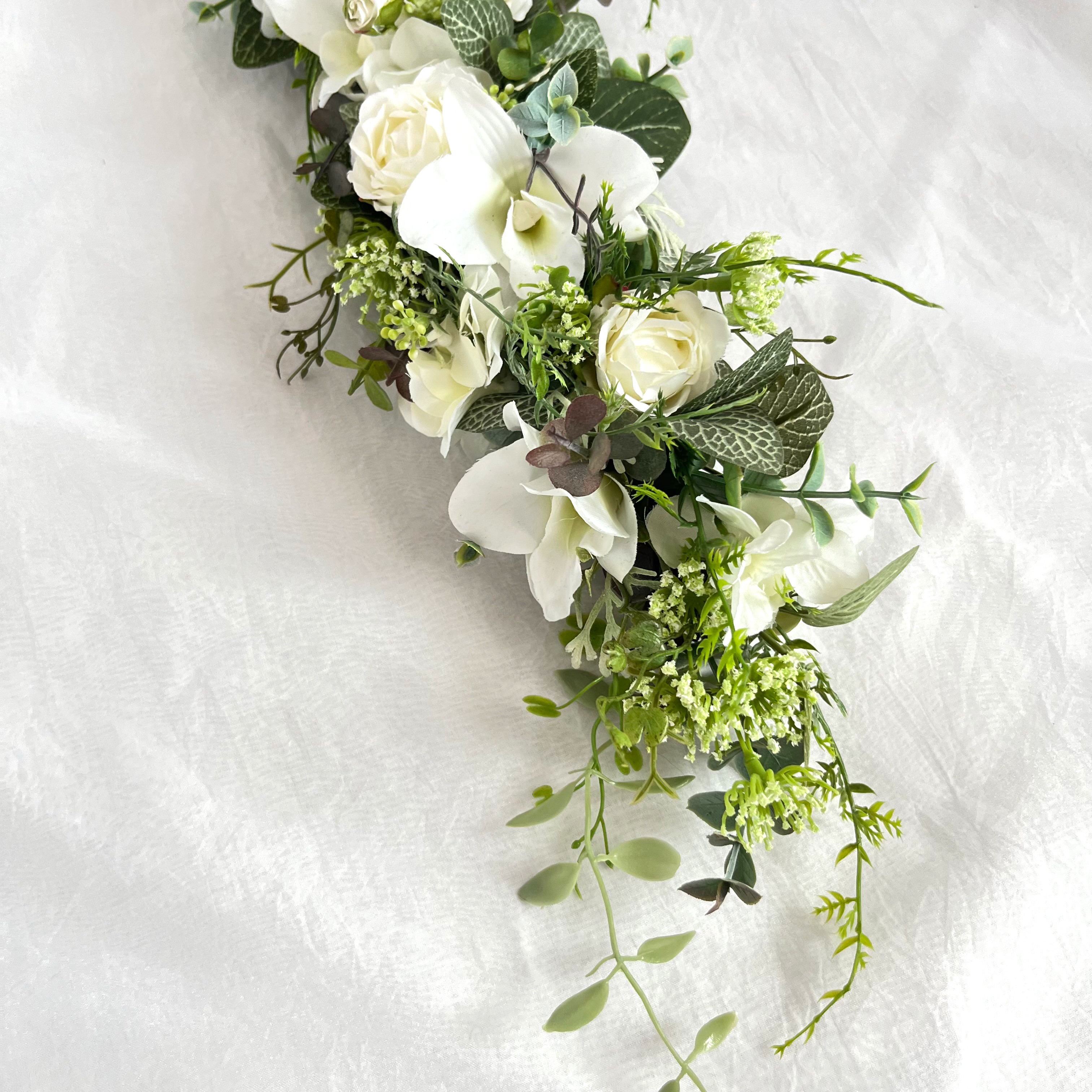 バラと蘭のアレンジメント　ガーランド　アーティフィシャルフラワー　造花　グリーン