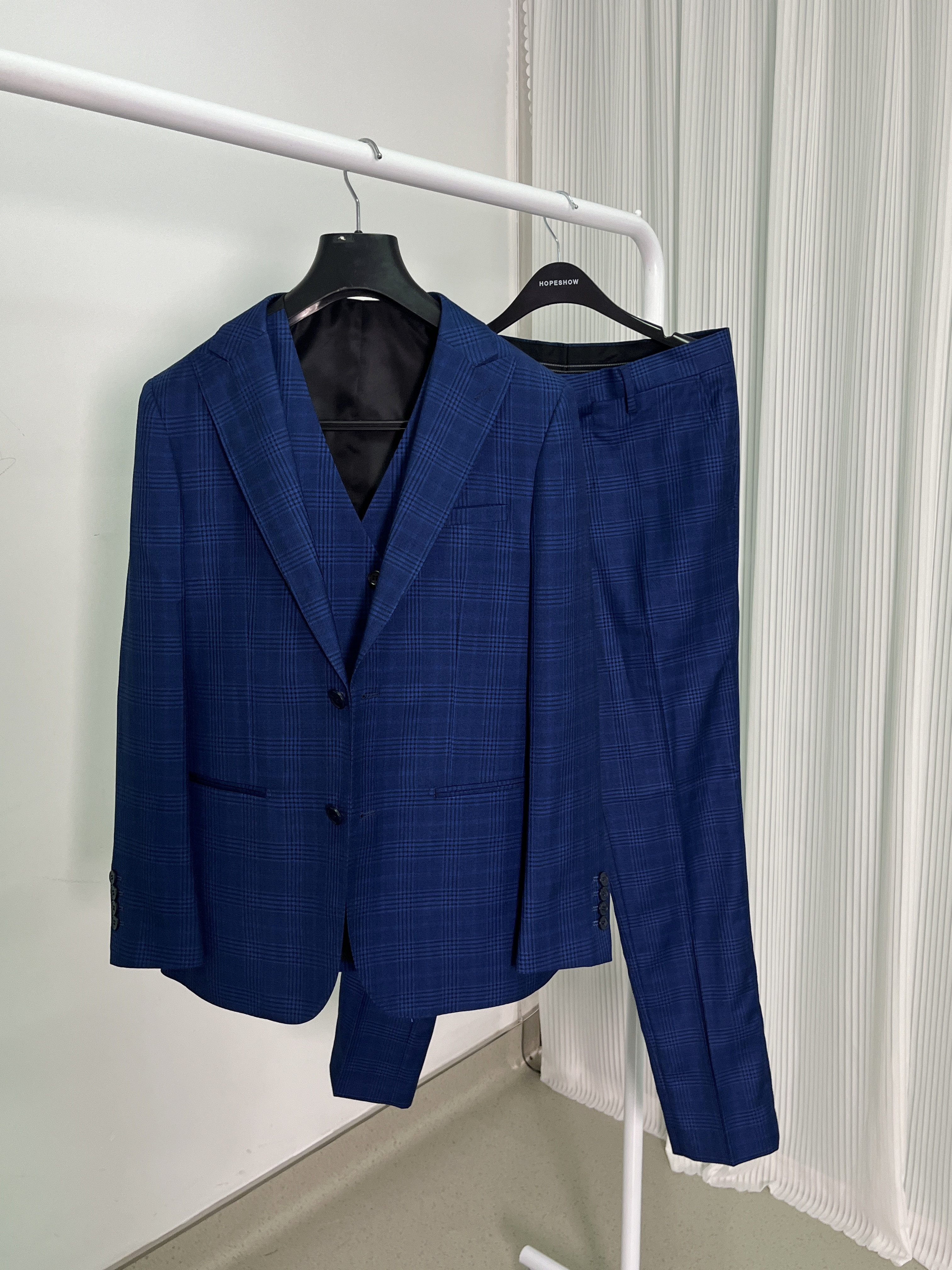 送料無料！タキシード ジャケット、ベスト、パンツの3点セット  ネイビー  結婚式 前撮り