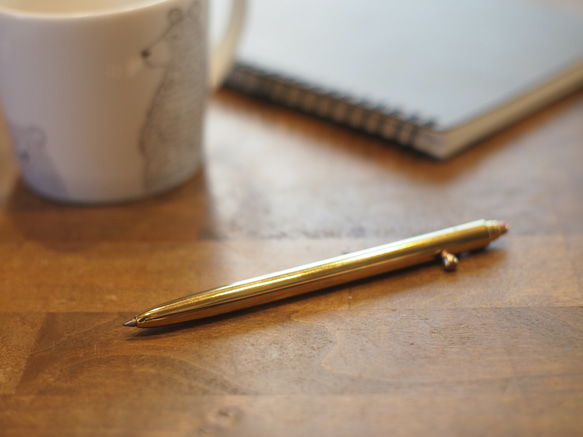 真鍮製ボルトアクションのボールペン（G2タイプ） ペン・筆記用具 金