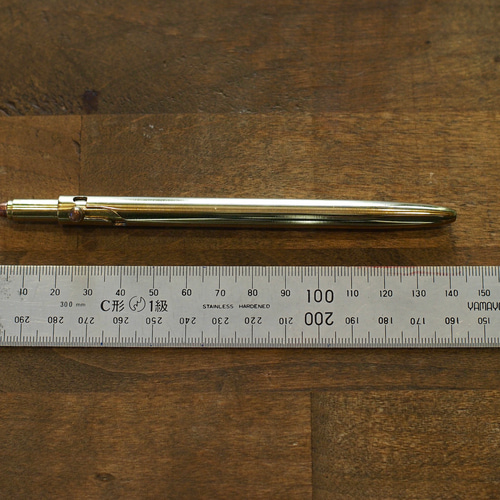 真鍮製ボルトアクションのボールペン（G2タイプ） ペン・筆記用具 金