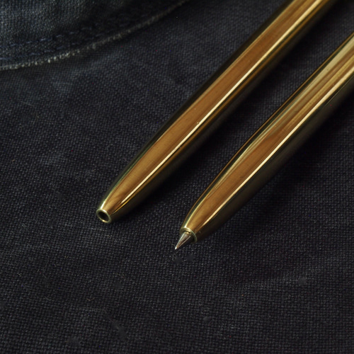 真鍮製ボルトアクションのボールペン（G2タイプ） ペン・筆記用具 金
