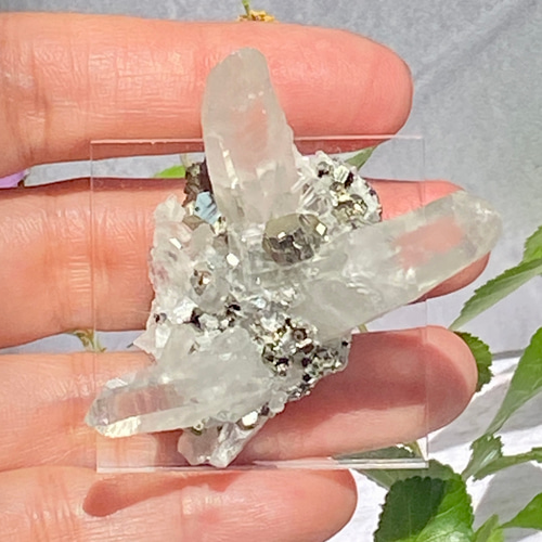ペルー産 パイライト with クォーツ 原石 21 天然石 天然色 天然石