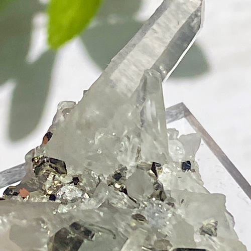 ペルー産 パイライト with クォーツ 原石 21 天然石 天然色 天然石