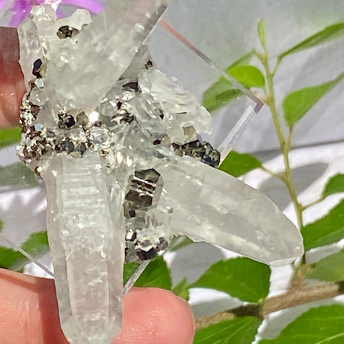 ペルー産 パイライト with クォーツ 原石 21 天然石 天然色 天然石