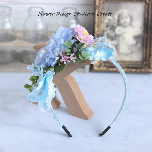 アリスブルーのダリアとピンクの薔薇のリボンカチューシャ 結婚式 発表