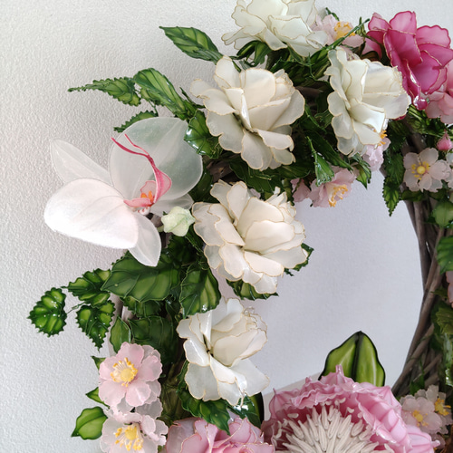 フラワーリース♡薔薇♡胡蝶蘭♡つるバラ♡キングプロテア