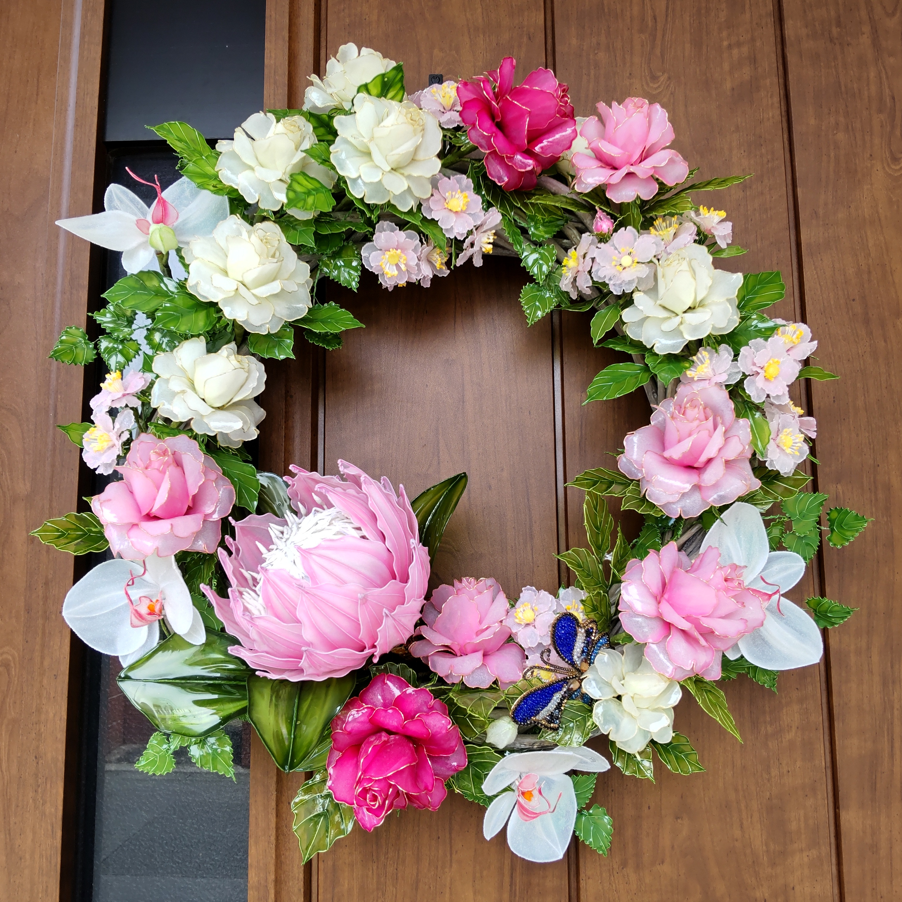 フラワーリース♡薔薇♡胡蝶蘭♡つるバラ♡キングプロテア
