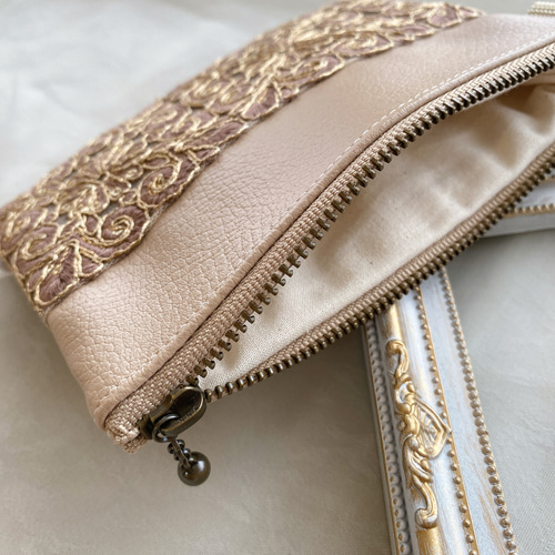 user_ffb2b6f0 おまとめ インド刺繍リボン×合皮 ポーチ user_ffb2b6f0 おまとめ インド刺繍リボン×合皮 ポーチ