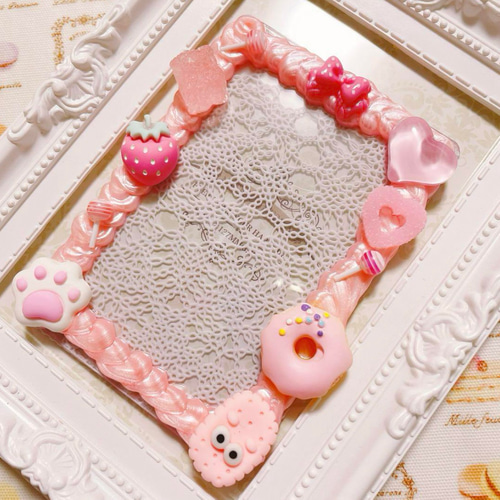NO.40】いちごとお菓子のホイップデコのトレカケース(ピンク) トレカ