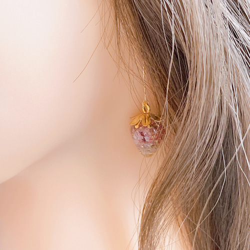 ピアス イヤリング レジン いちご イチゴ 苺 シンプル 華奢