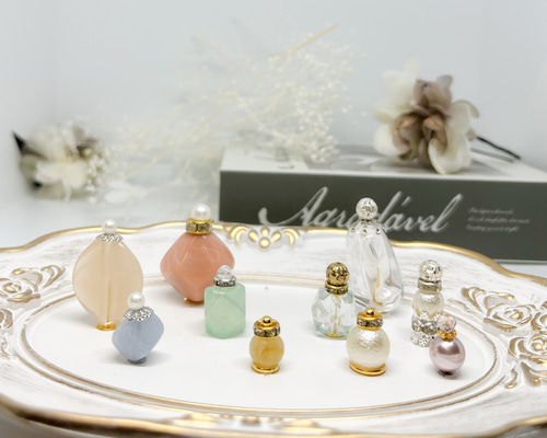 照明付きミニチュアショーケース(ジュエリーミニチュア香水瓶セット) アクセサリーセット④ ミニチュア香水瓶 ピアス（フック