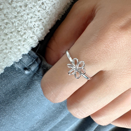 うさ＊ete ペリドット×アメジストk10デイジーフラワーリング 11号 K10YGデイジー ペリドット/アメジスト リング｜エテの通販｜&mall