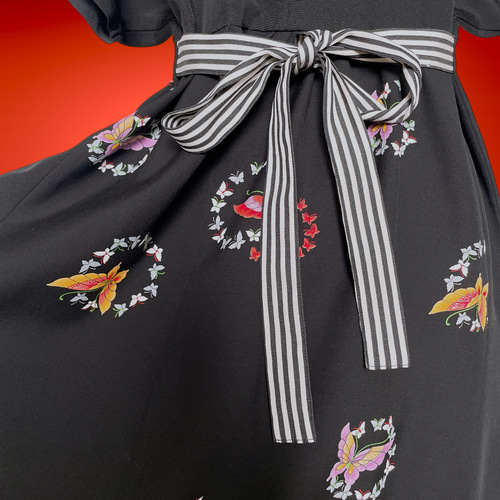 蝶々可愛い パイピング差し色ワンピース 着物リメイク フォーマル  