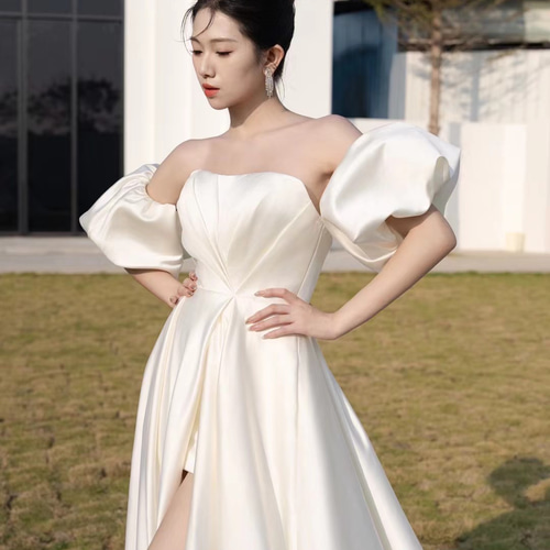 上品！高評価続出！オフホワイト ウェディングドレス