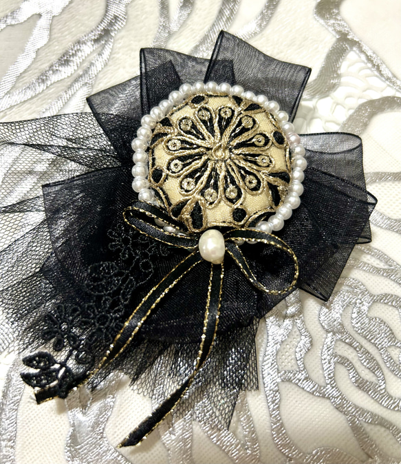 ハンドメイドシュシュM-3845♡ブルージョーゼット♡インド刺繍リボン付♡ ☆在庫限り☆ ＊インド刺繍リボン＊シックなリボンシュシュ - Ra