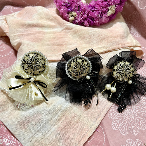 523»♥️SALE♥️ツーウェイ´-コサージュand髪飾り´-インド刺繍リボン