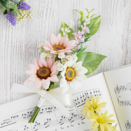 ピンクミニひまわりのブーケ❀アーティフィシャルフラワー（造花）の