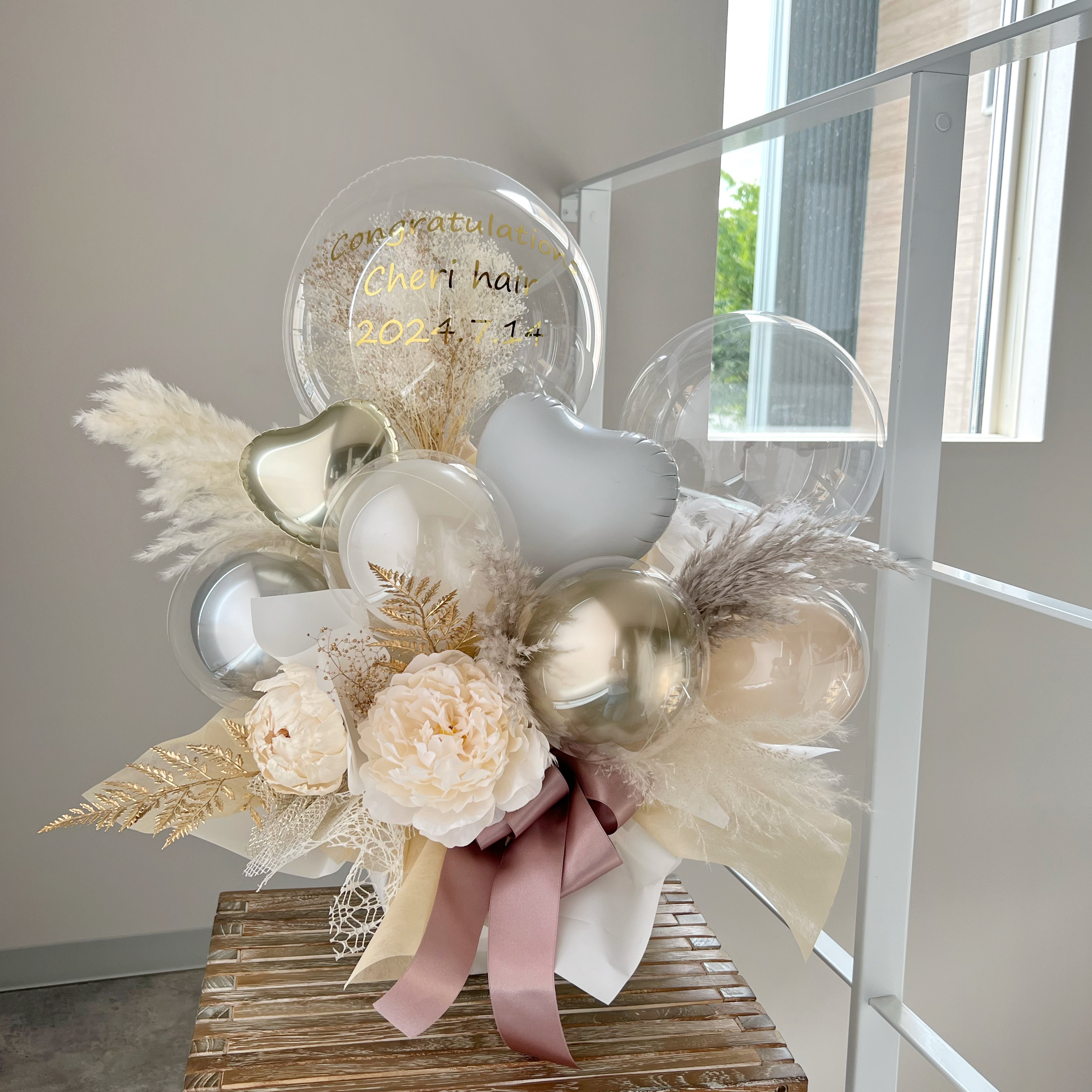 お花屋さんのバルーンフラワー　A228ゴールド　結婚祝い　誕生日　電報　祝電　開店祝い　開院祝い　開業祝い