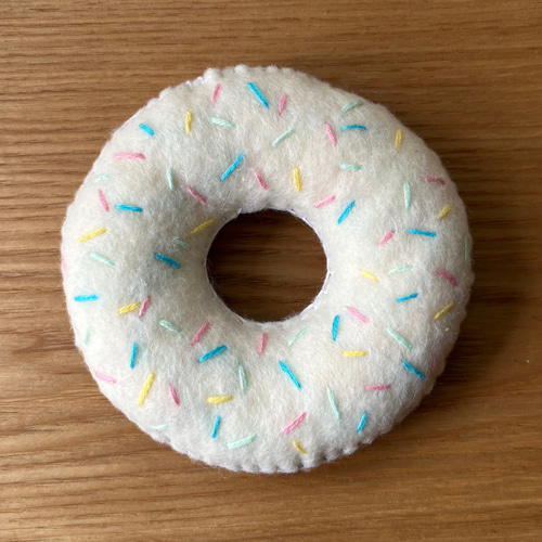 送料無料※フェルトドーナツ(a) おもちゃ・人形 ぽち 通販 17885681