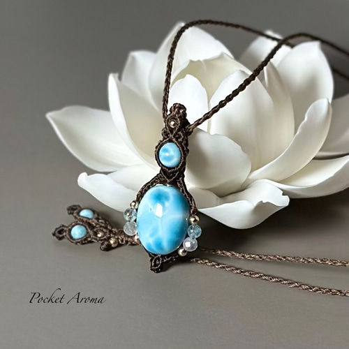 『藍華』高品質ラリマーのマクラメペンダントネックレス 藍華』高品質ラリマーのマクラメペンダントネックレス