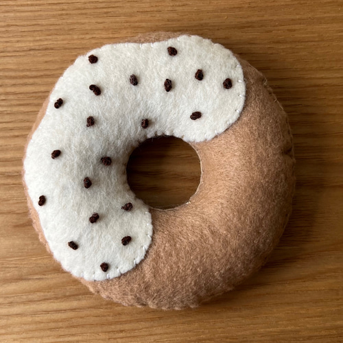 送料無料※フェルトドーナツ(c)チョコ おもちゃ・人形 ぽち 通販