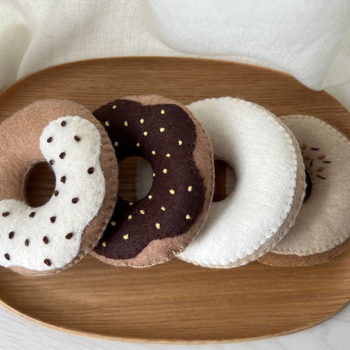 送料無料※フェルトドーナツ(c)チョコ おもちゃ・人形 ぽち 通販