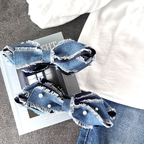 ハンドメイド　デニム　リメイク　バナナクリップ　ダメージ　リボン　レザー デニムリボンクリップ バナナクリップ ブルーデニムリボン