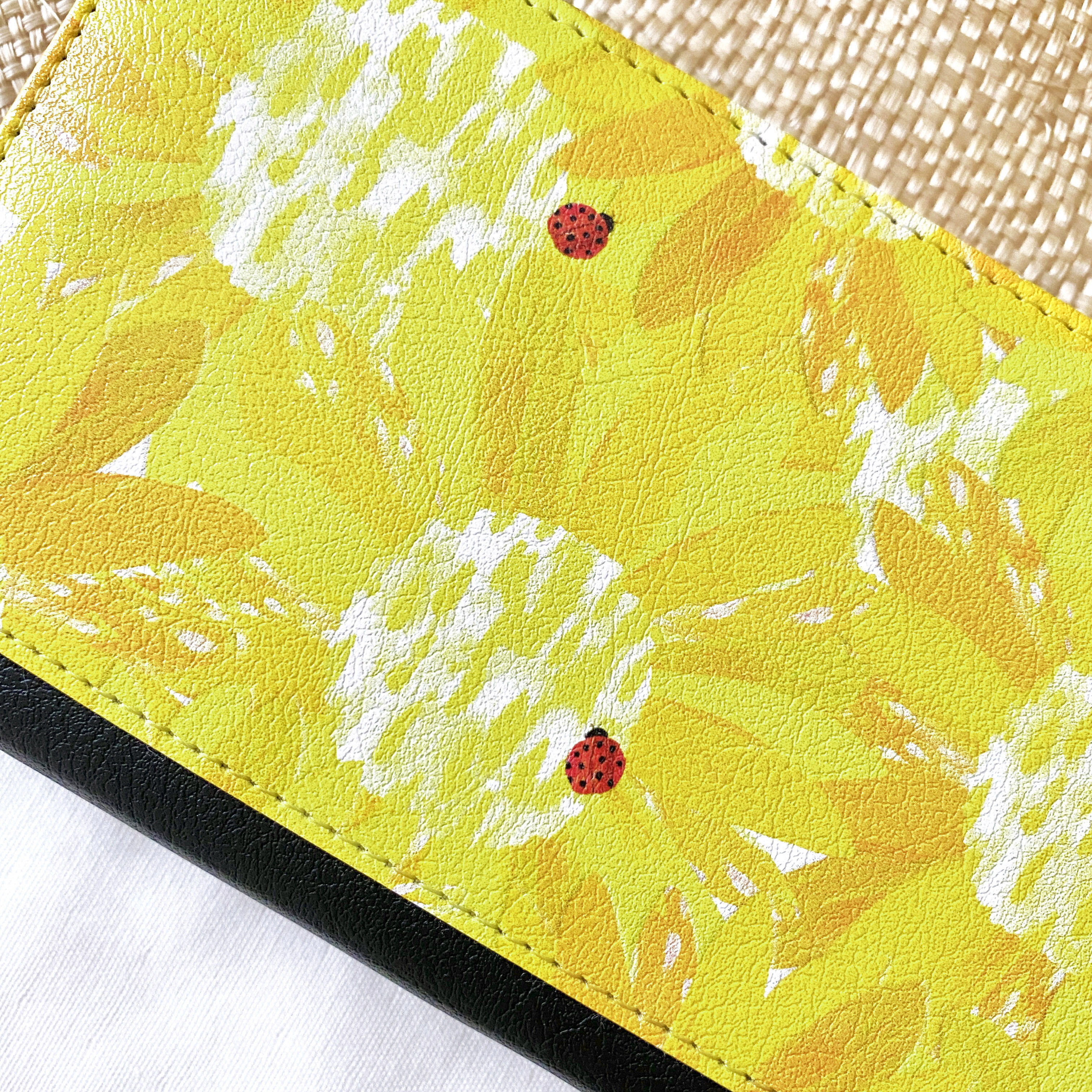 訳あり半額SALLE　6000円OFF『ひまわりとてんとうむし柄』長財布【10日以内に発送】