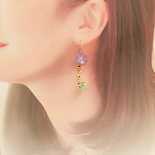 ピアス（サージカルステンレス）: 朝顔ープラバン花アクセサリー