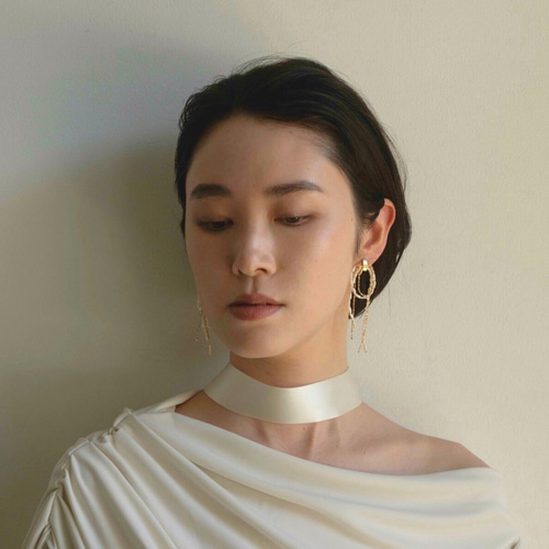 MICHIRU パール　ロングピアス　個性的 パールチェーンロングイヤリング MICHIRU パール ロングピアス