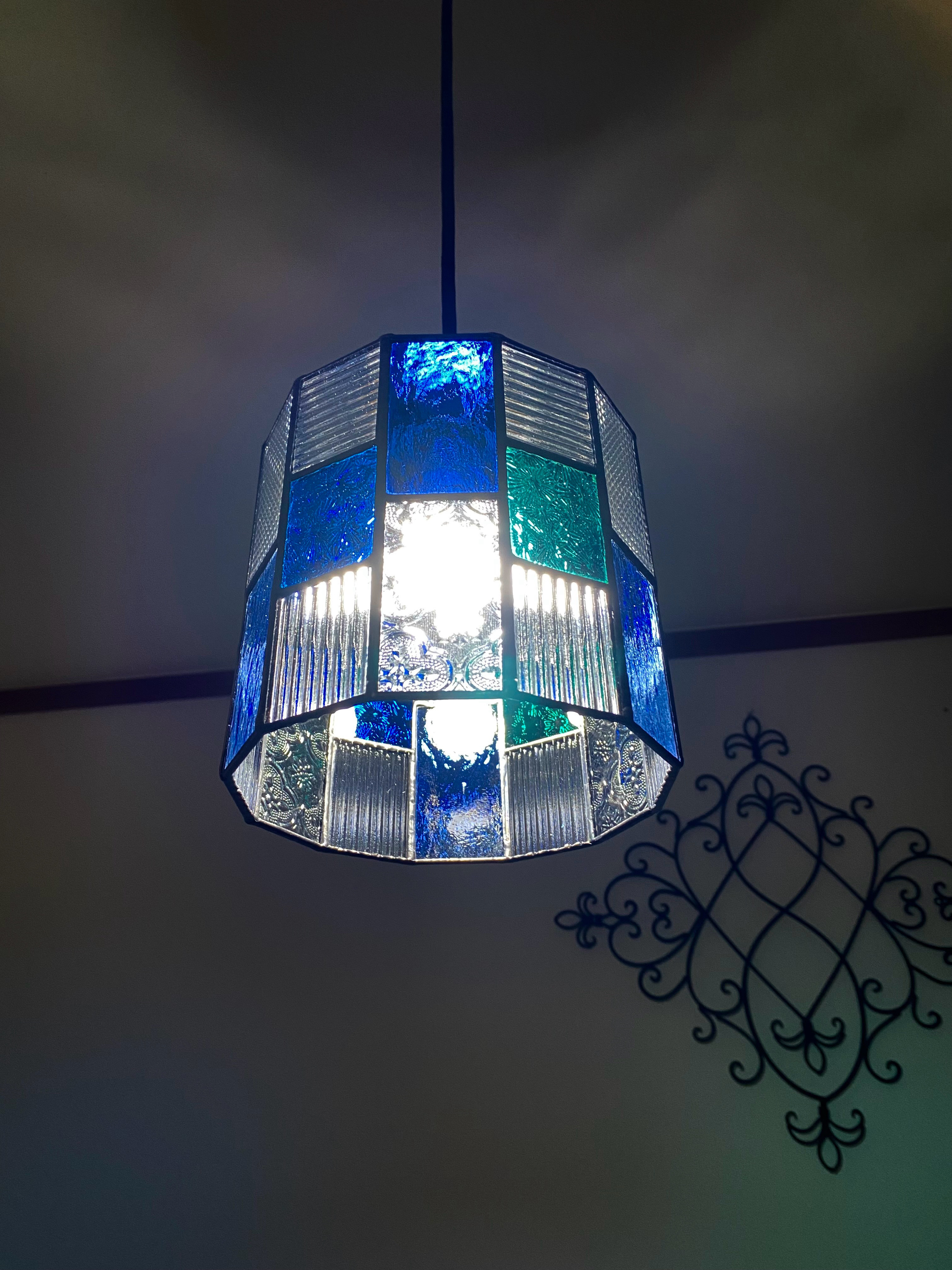 ブルー・パステルグリーンのペンダントライト♢ステンドグラス 14,040円