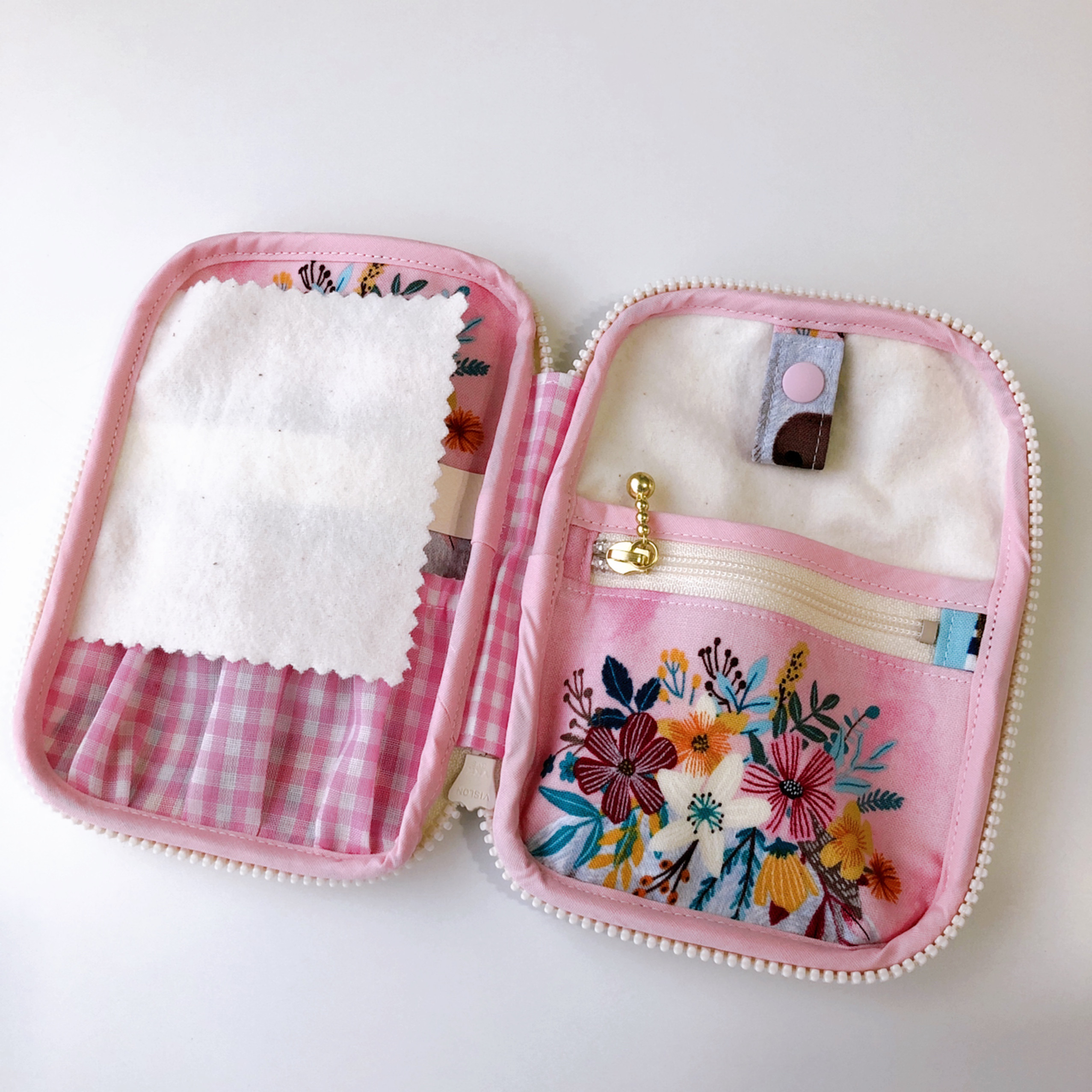 ぷにぷにキャンディ♥ハンドメイド♡ポーチ 真っ青