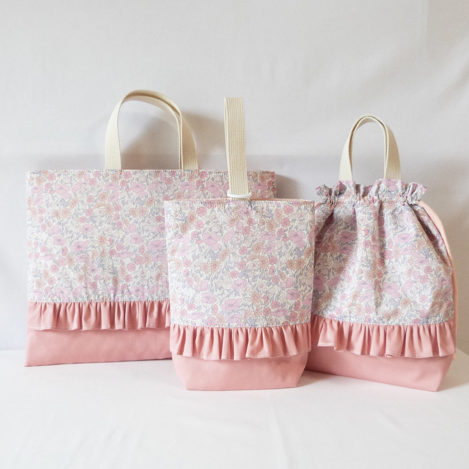 リバティ　ポピー＆デイジー   の フリル付き レッスンバッグ 体操着入れ 上履き入れ 3点SET