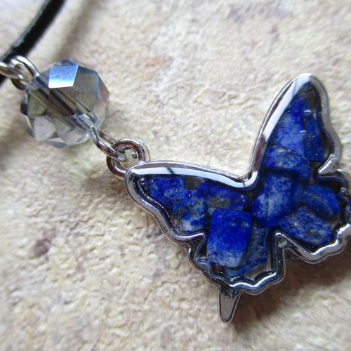 ◇3152 ラピスラズリの青い蝶 本革紐小さめチョーカー ※約40 