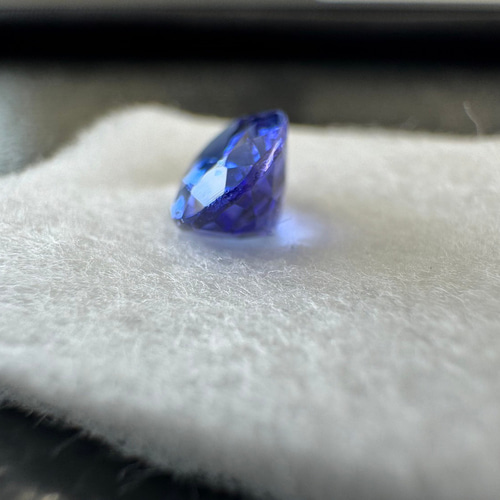 天然 タンザナイト ルース オーバルカット 2.108ct 鑑別書付き