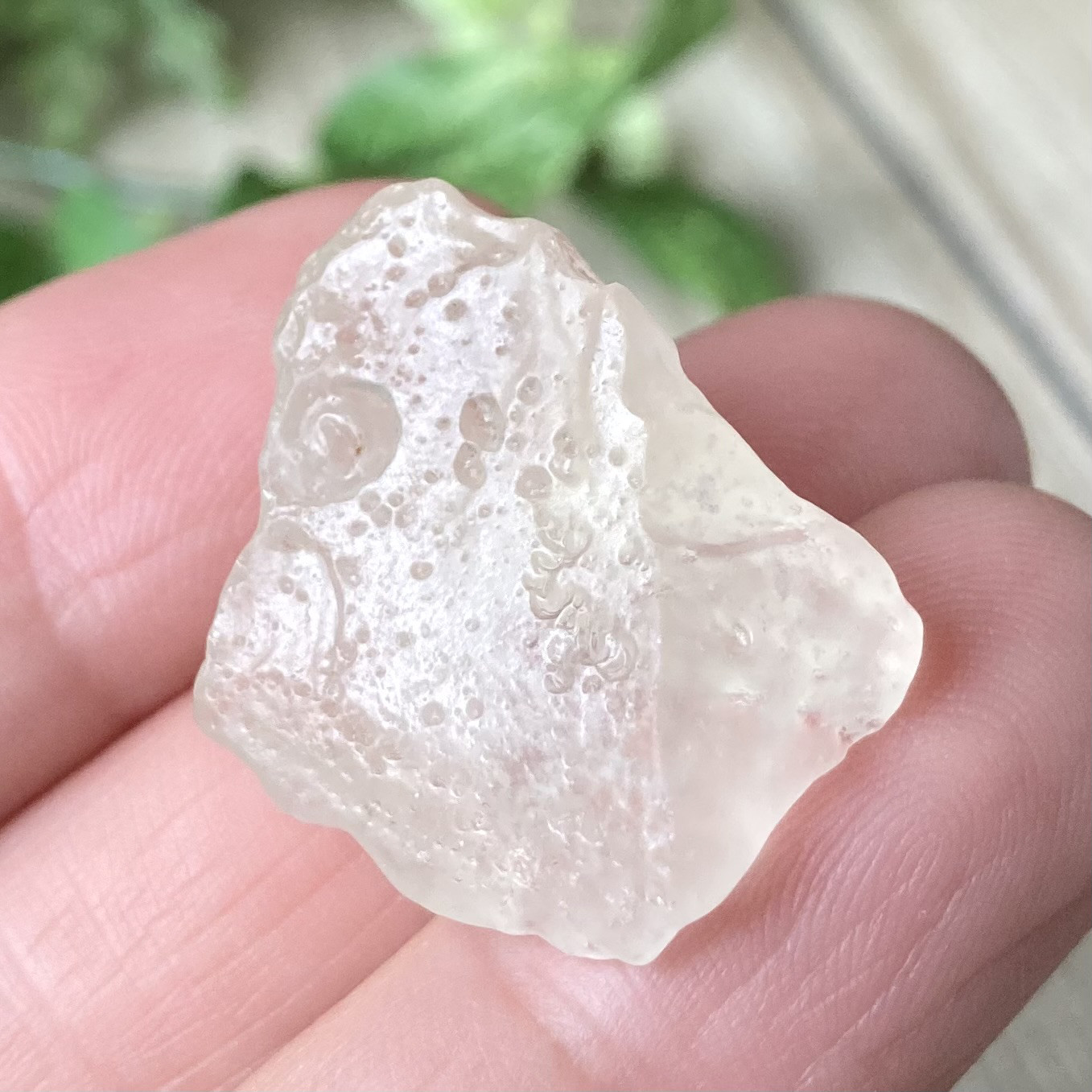 ポジティブなエネルギーで癒しを得る/リビアングラス/パワー 天然石 ストーンブレスレット