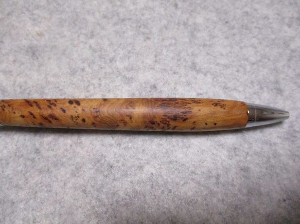 屋久杉　泡瘤　椿油仕上げ　木軸ボールペン(シャープペンシル)　希少材 