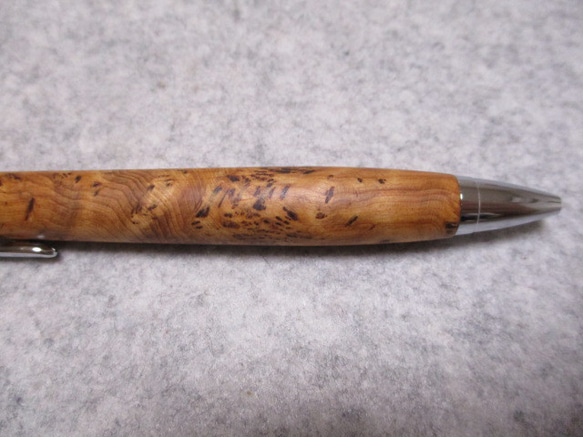 屋久杉　泡瘤　椿油仕上げ　木軸ボールペン(シャープペンシル)　希少材 